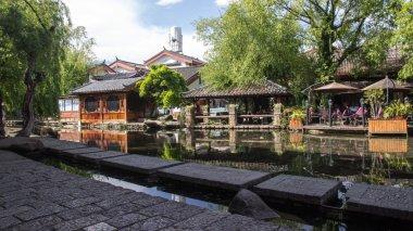 美国信用卡债务创新高 2023年信用卡余额总额突破1万亿美元